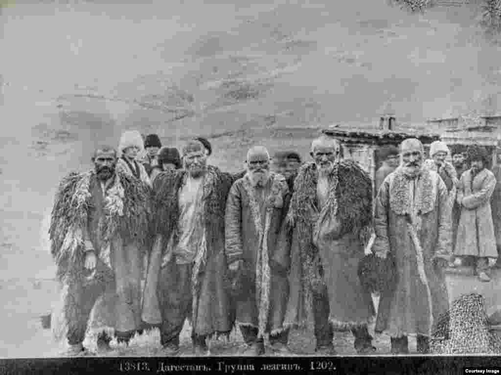 Лезгинал, 19 гIасру (тарихчIужу ТахIнаева ПатIиматил архивалдаса)