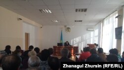 Суд, где слушается дело об отзыве адвокатской лицензии Раисы Якубенко. Актобе, 19 января 2018 года.