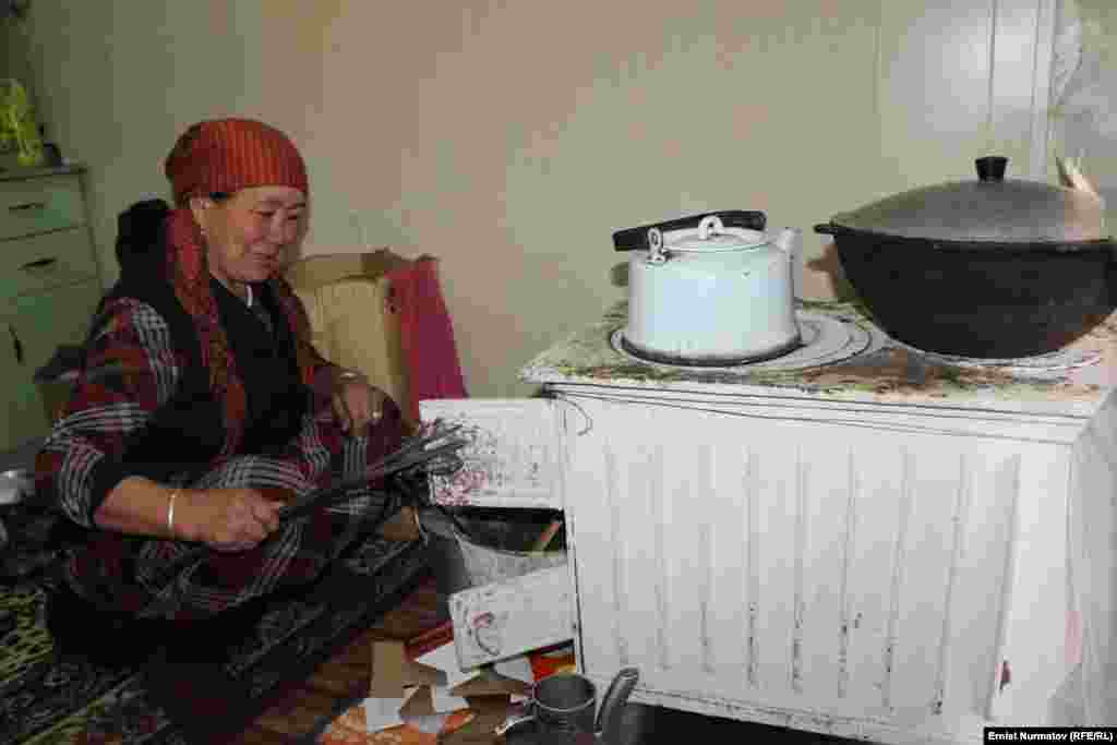 Большинство сельчан уже получали ссуды после землетрясения 2008 года в селе Нура, и, возможно, не смогут их получить в этот раз. 