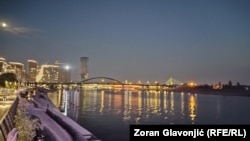 Stari savski most pod svetlima "Beograda na vodi", 31. oktobar 2024.