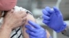 Vaccinarea a început, în România, în decembrie 2020. Până acum au fost folosite, în total, aproape 17 milioane de doze.