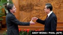 Totodată, Statele Unite se pregătesc pentru o posibilă întâlnire între secretarul de stat Antony Blinken și șeful diplomației chineze, Wang Yi, în marja summitului  pentru securitate care va avea loc de vineri până duminică la München. 