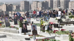 «Այստեղ ավելի երկար եմ մնում, ես իմ հանգստությունը այստեղ եմ գտնում». Խաչվերացը՝ Եռաբլուրում