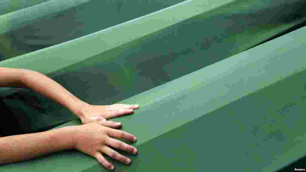 Srebrenica, 11. juli 2013. Foto: REUTERS / Dado Ruvić