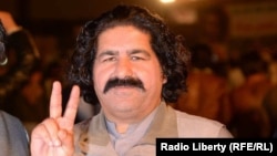 علي وزير