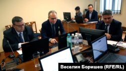 Сотир Цацаров, Лозан Панов и Данаил Кирилов по време на заседанието на Пленума на ВСС в понеделник