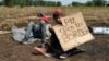 Sa migrantima na Horgošu: Iscrpljeni, povređeni, ali odlučni