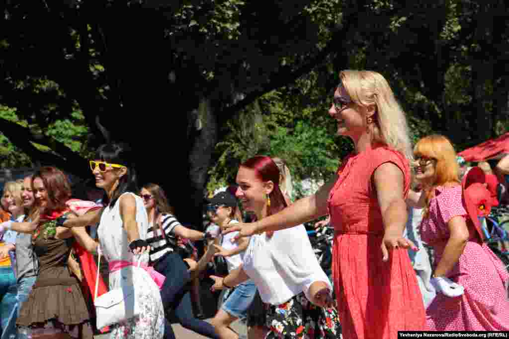 Перед заїздом провели розминку 