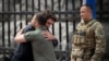 Premierul Canadei, Justin Trudeau, a făcut o vizită neanunțată, sâmbătă, la Kiev. Președintele Ucrainei, Volodimir Zelenski, a vorbit despre îndelung anunțata contraofensivă ucraineană la conferința de presă comună cu acesta.