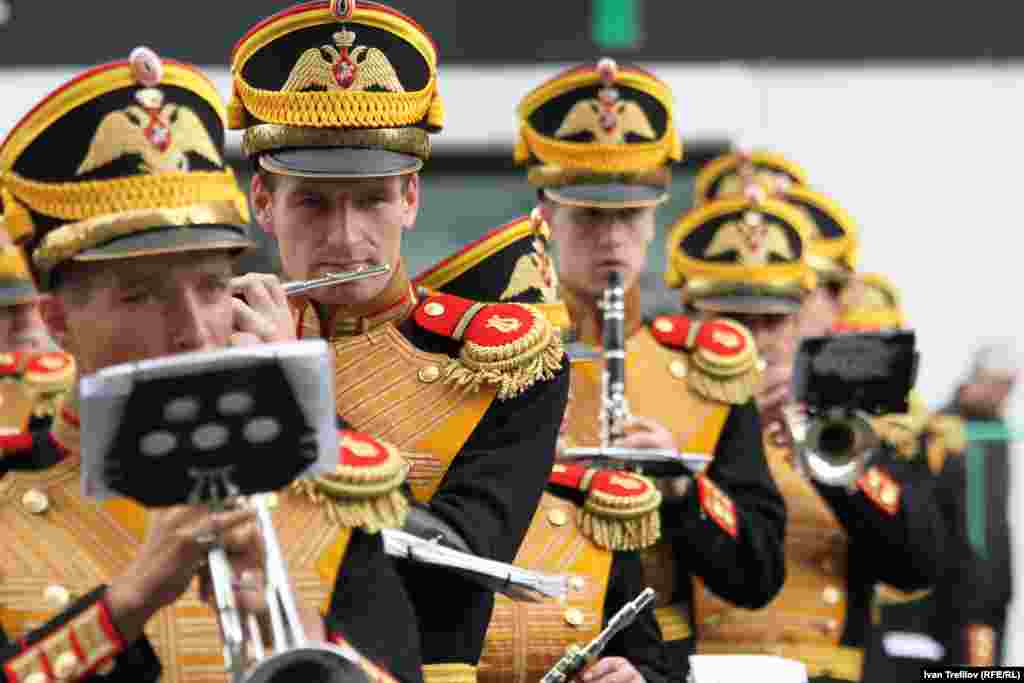 Праздник Москвы в "день тишины". Участники "Спасской башни"