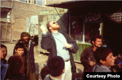 The author tries his hand at kite flying in Kabul.