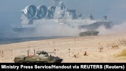 Россиялик ва беларуслик ҳарбийларнинг шу йил сентябрь ойида ўтказган "Ғарб" машқларидан лавҳа