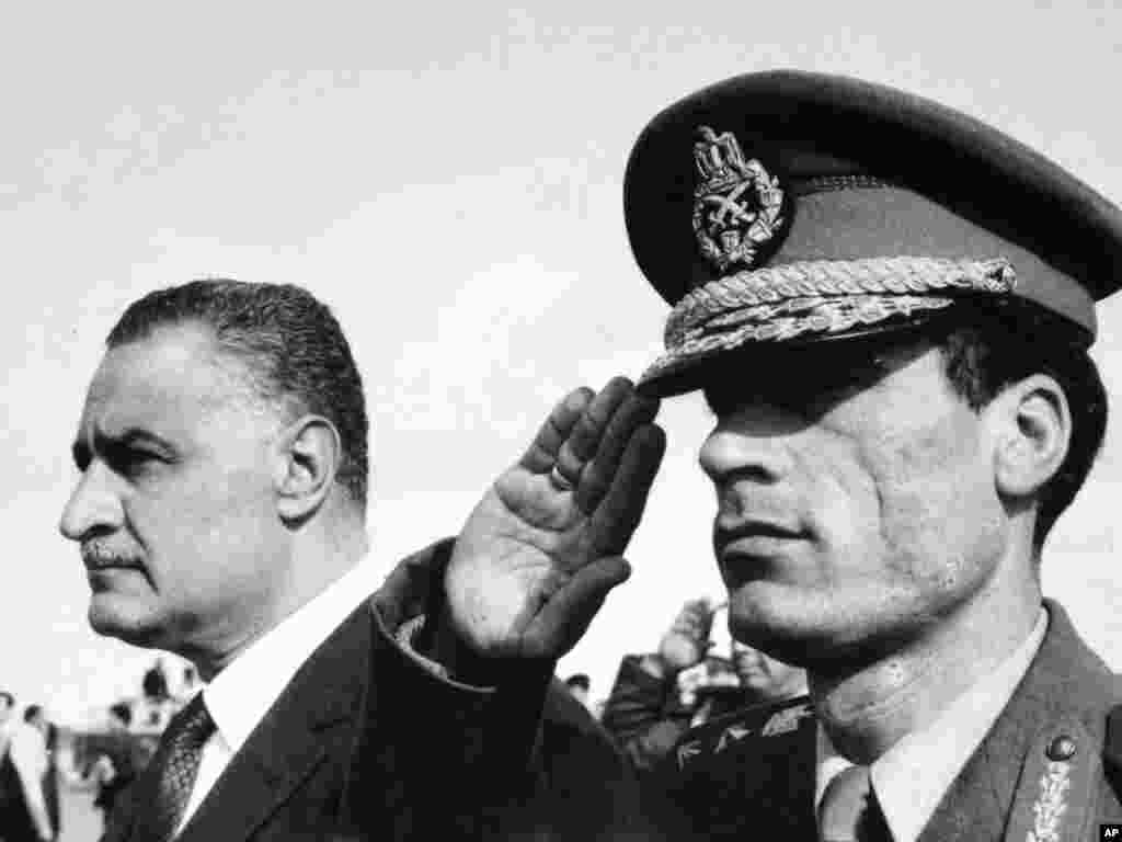 1969 год. Суэц. Каддафи с египетским президентом Гамалем Абделем Насером.
