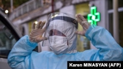 Армениялык дарыгер, Ереван, 27-май 2020-жыл.