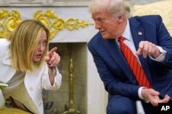 Predsjednik SAD-a Donald Trump sa italijanskom premijerkom Giorgiom Meloni, 17. april 2025.