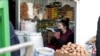 Кыргызстан: Цены на продукты будут расти, а доходы населения - снижаться