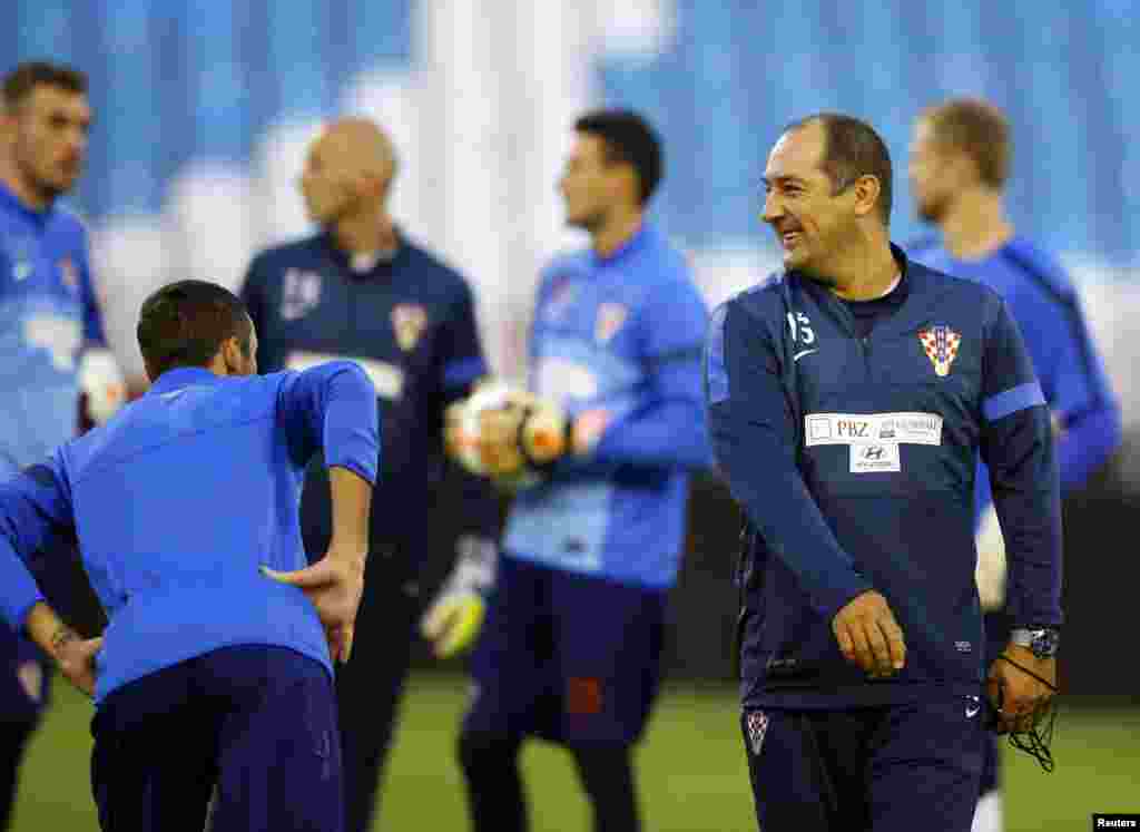 Hrvatski izbornik Igor Štimac (D), Beograd, 5. septembar 2013. Foto: REUTERS / Marko Đurica