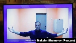 Камактагы Алексей Навальный. 