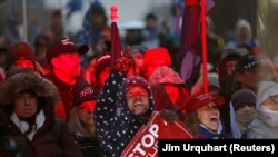 Suporterii lui Trump la un protest în Washington D.C. împotriva certificării victoriei lui Biden, 5 ianuarie 2021