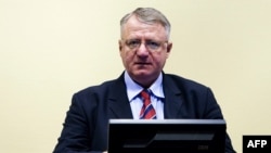 Vojislav Šešelj