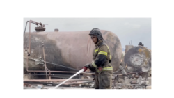 Pompieri la locul unei explozii la Groznîi, pe 12 octombrie 2024. Captură de ecran dintr-un videoclip al Ministerului Situațiilor de Urgență din Rusia.