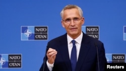 იენს სტოლტენბერგი
