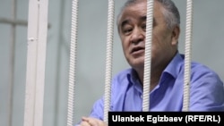 Омурбек Текебаев