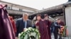 Među preostalim nerešenim pitanjima je i poreklo revolucionara Goce Delčeva (Fotografija: Borisov i Zaev odaju počast Delčevu na njegovom gorbu u Crkvi Svetog spasa u Skoplju, 2019.)