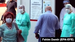 Ljudi na testiranju za korona virus, Sarajevo, 10. avgust, 2020. 