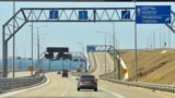 Въезд на Керченский мост со стороны Тамани. Архивное фото
