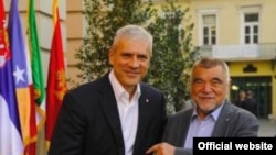 Predsjednici Srbije i Hrvatske imali su nekoliko neformalnih susreta u posljednje vrijeme. Fotografija sa susreta u Novom Sadu, 18. lipnja ove godine