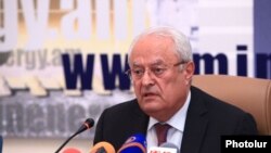 Երվանդ Զախարյան, արխիվ