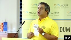 Прес конференција на Граѓанската асоцојација МОСТ. Претседателот на организацијата Дарко Алексов.