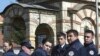 Arhivski snimak: Pripadnici Kosovske policije srpske nacionalnosti protestuju u Gračanici, 29. februar 2008.