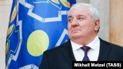 ՀԱՊԿ գլխավոր քարտուղար Յուրի Խաչատուրովը կազմակերպության գագաթնաժողովի ժամանակ, արխիվ