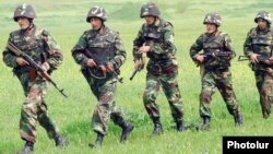Armenia -- Soldiers hold exercises.